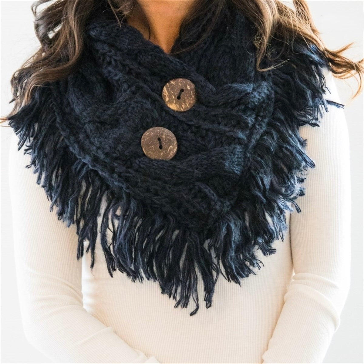 Adi chunky knit scarf