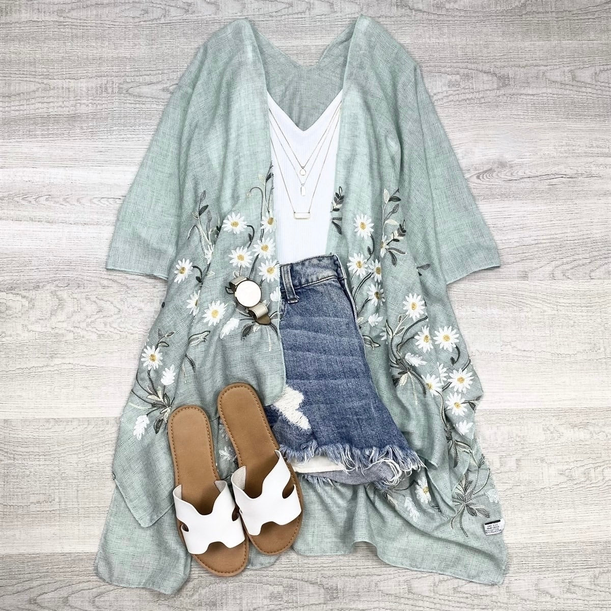 Daisy Embroidered Kimono