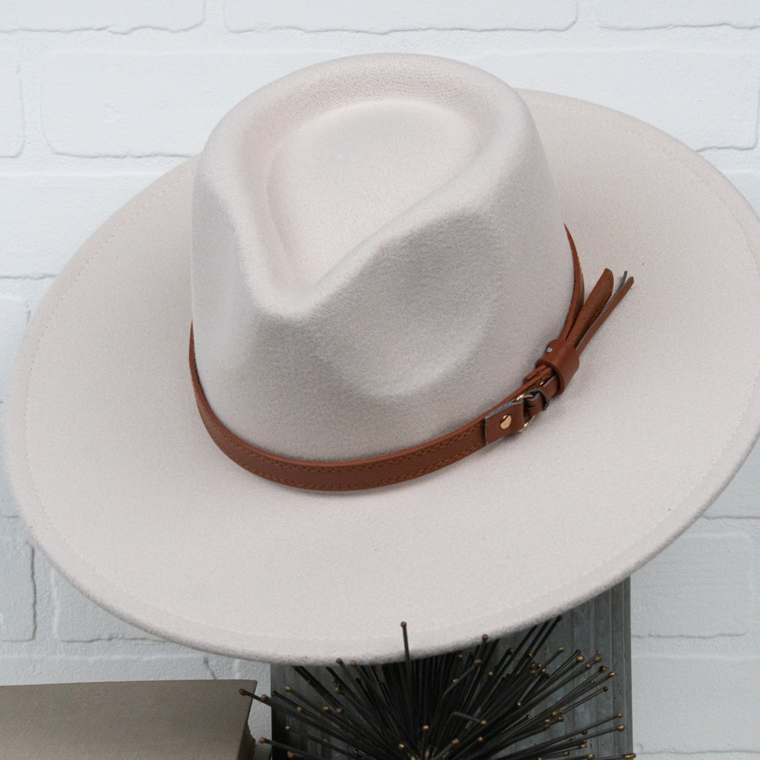 Jessie Flat Brim Buckle Hat