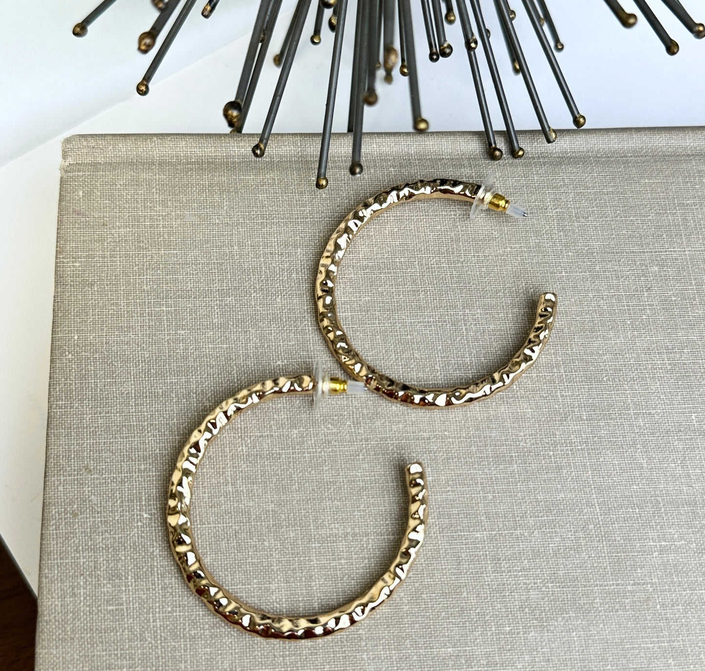 Anna Medium Hoops