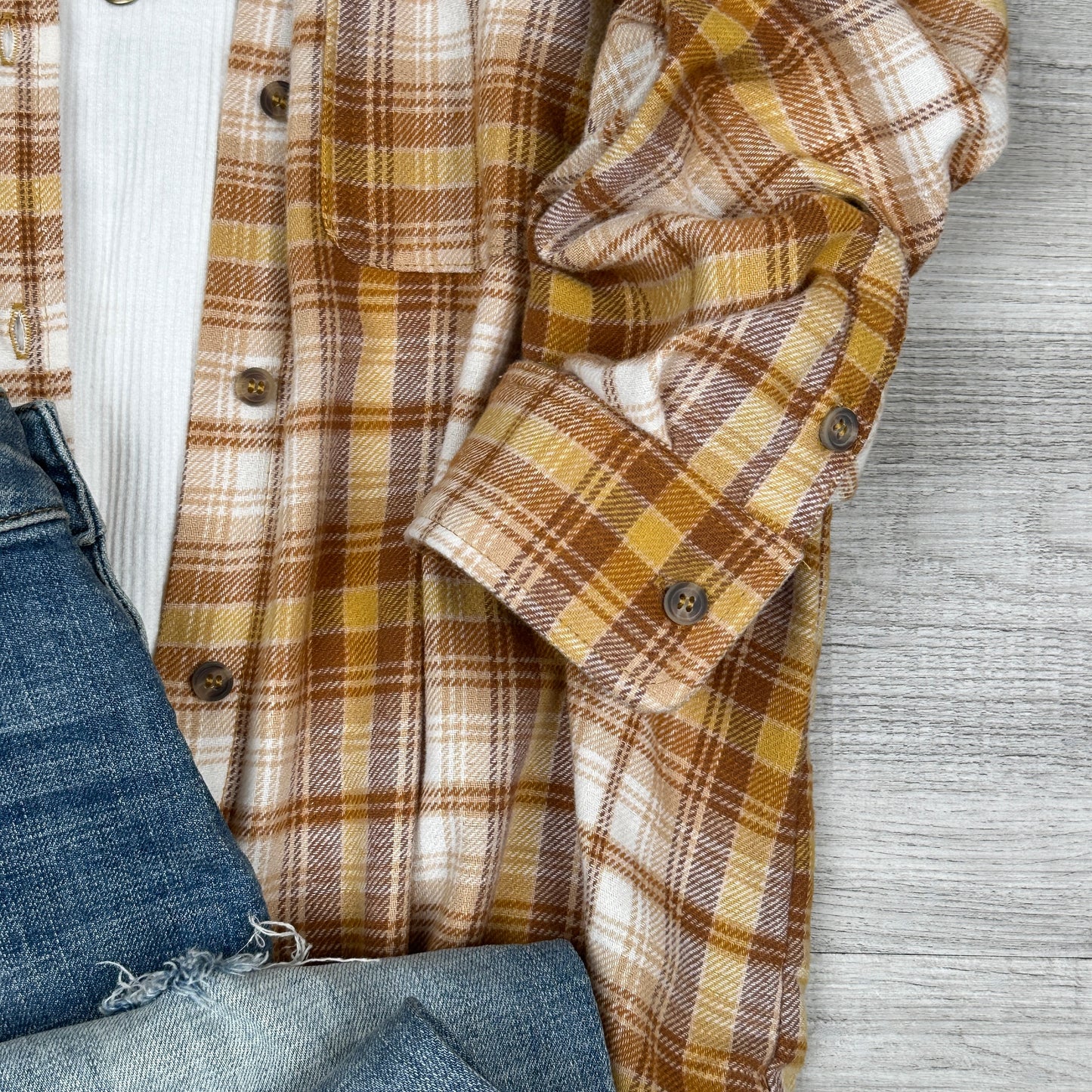 Women’s Kaylani Comfy Flannel – Lightweight, Warm Plaid Shirt for Autumn