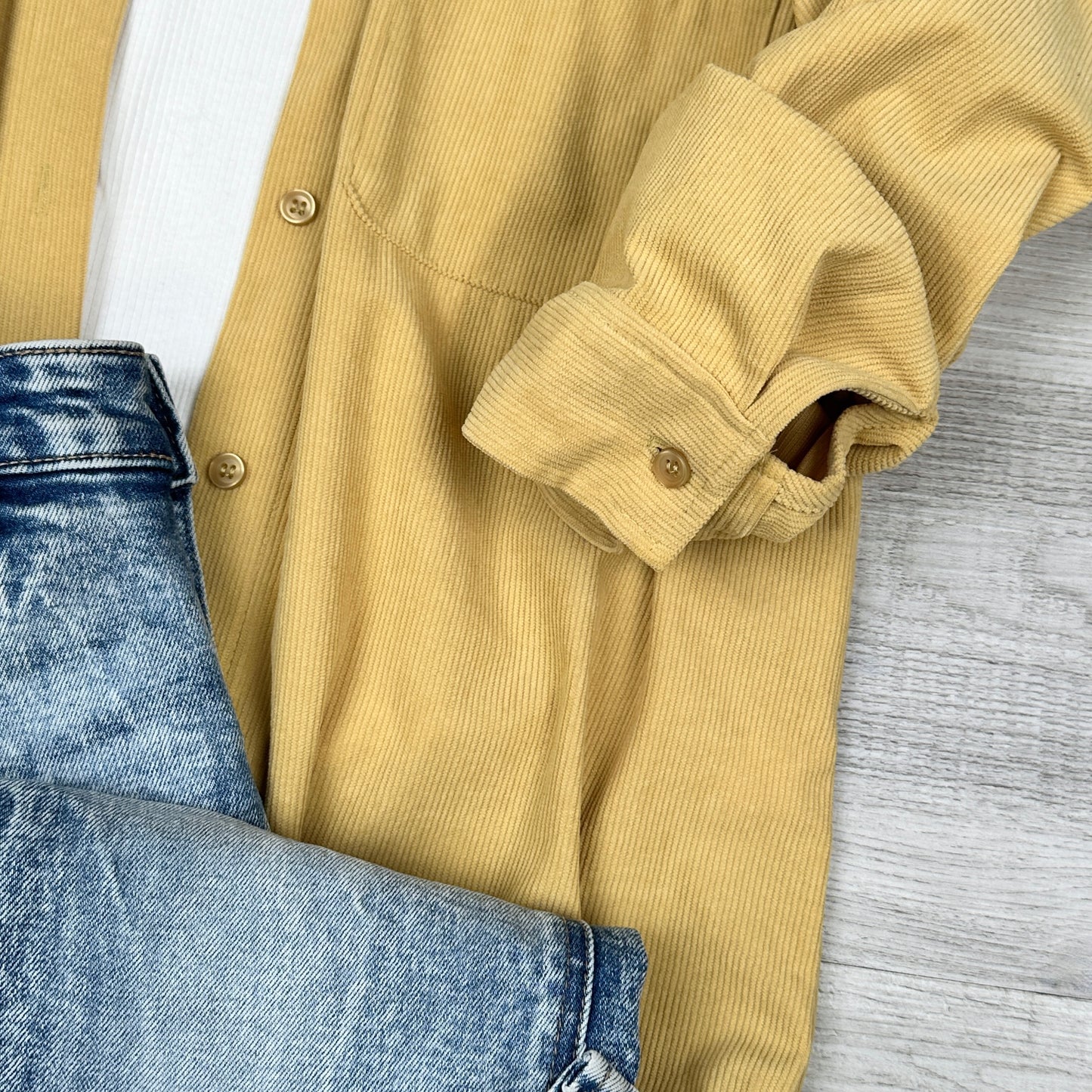 Lumi Lightweight button up