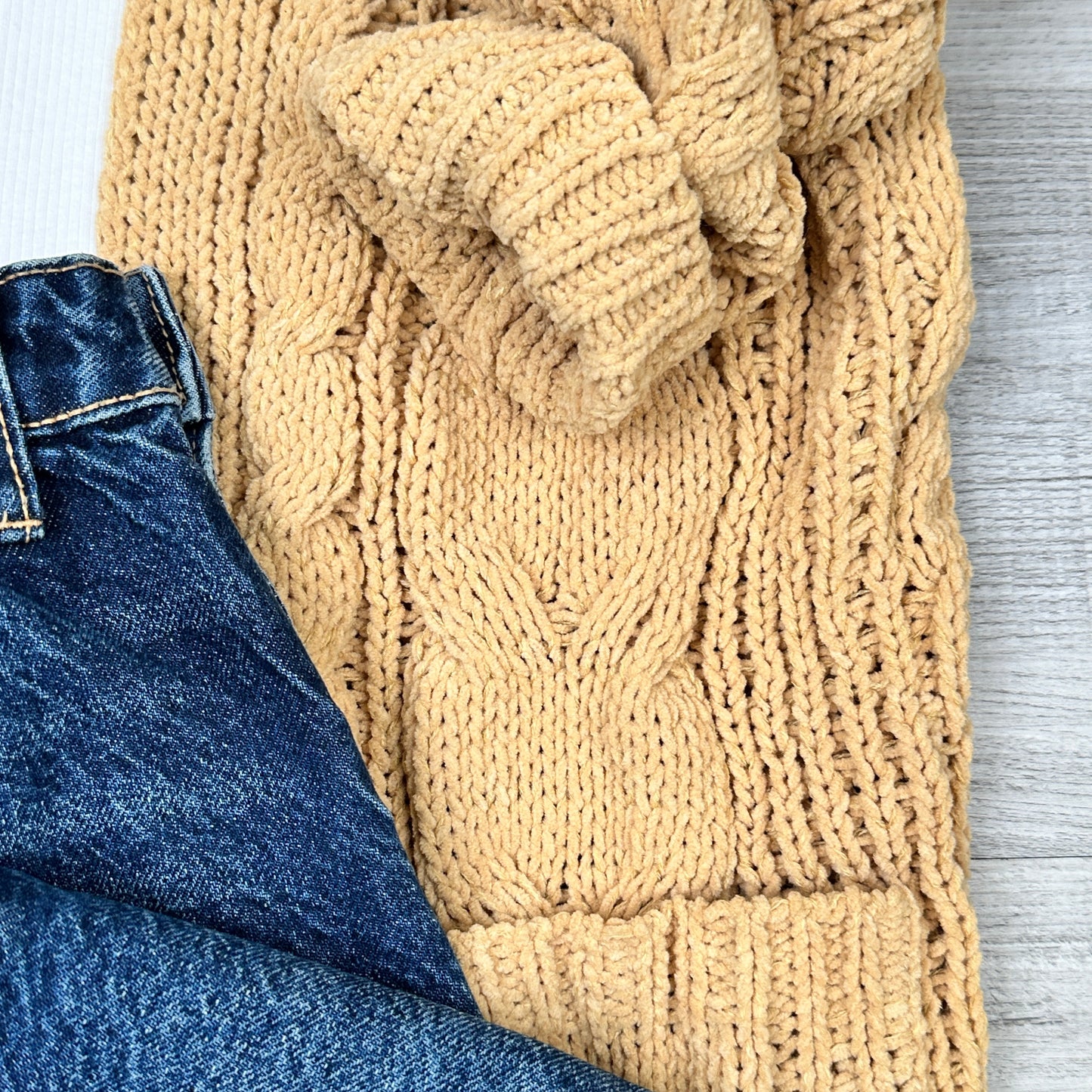 Susy Buttery Soft Cable knit Cardigan