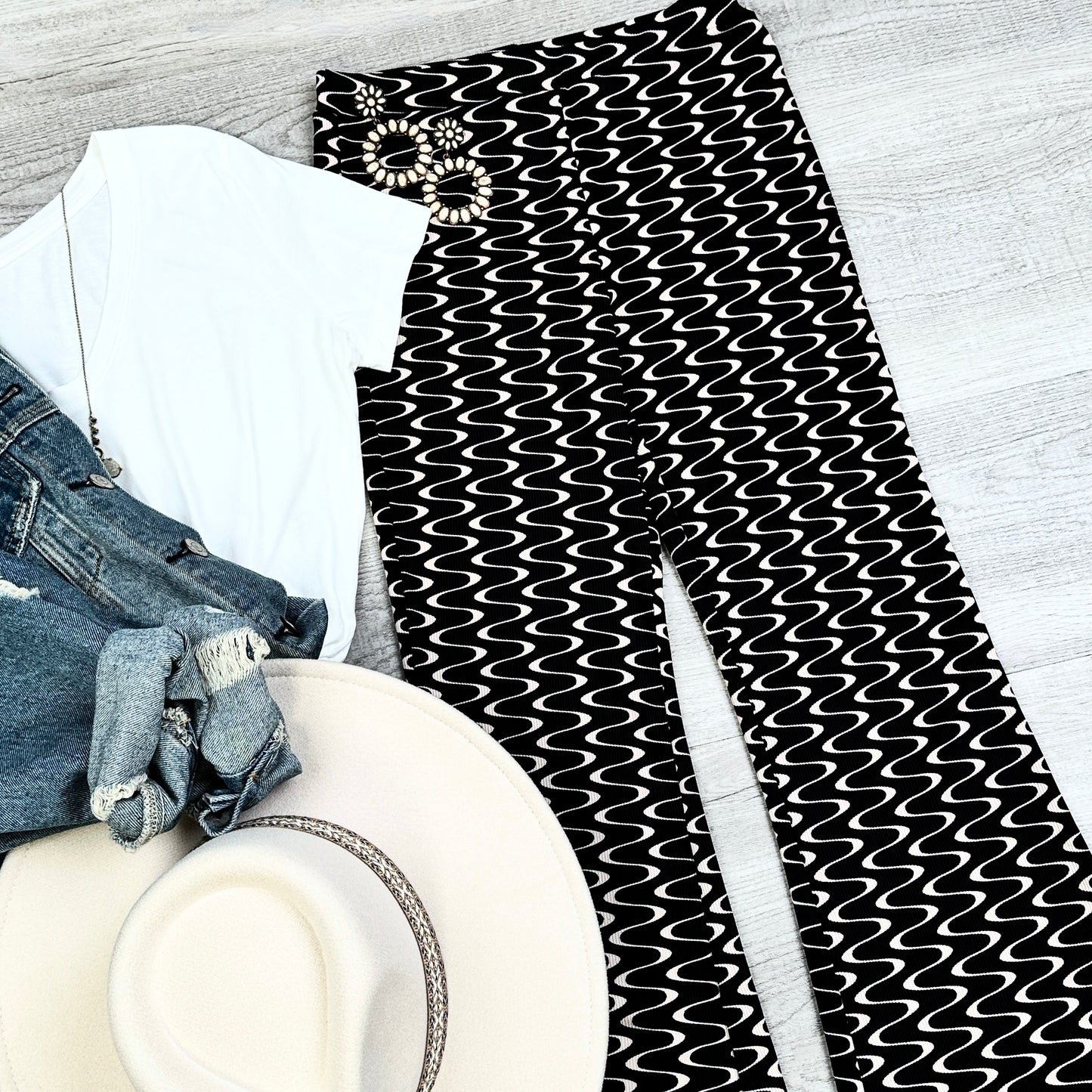 Wavy Print high waisted Flare pants