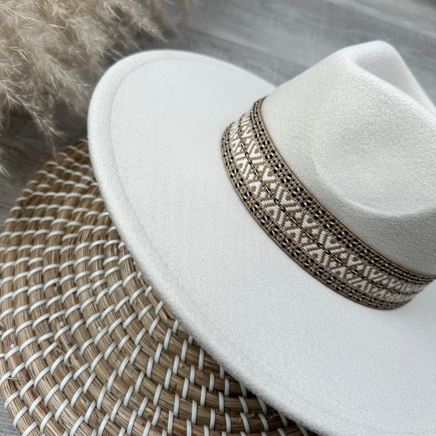 Regina Hat