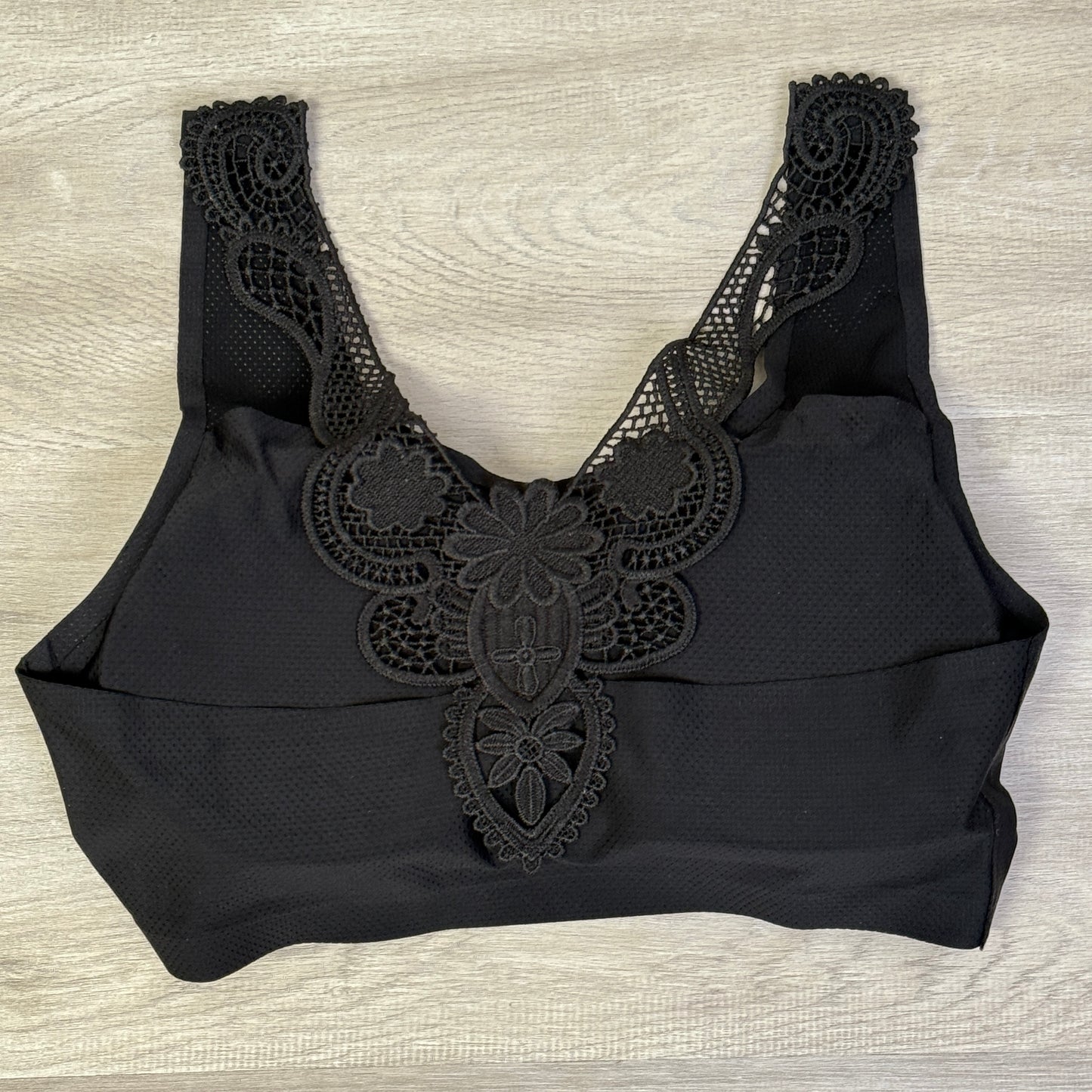 Lari Bralette