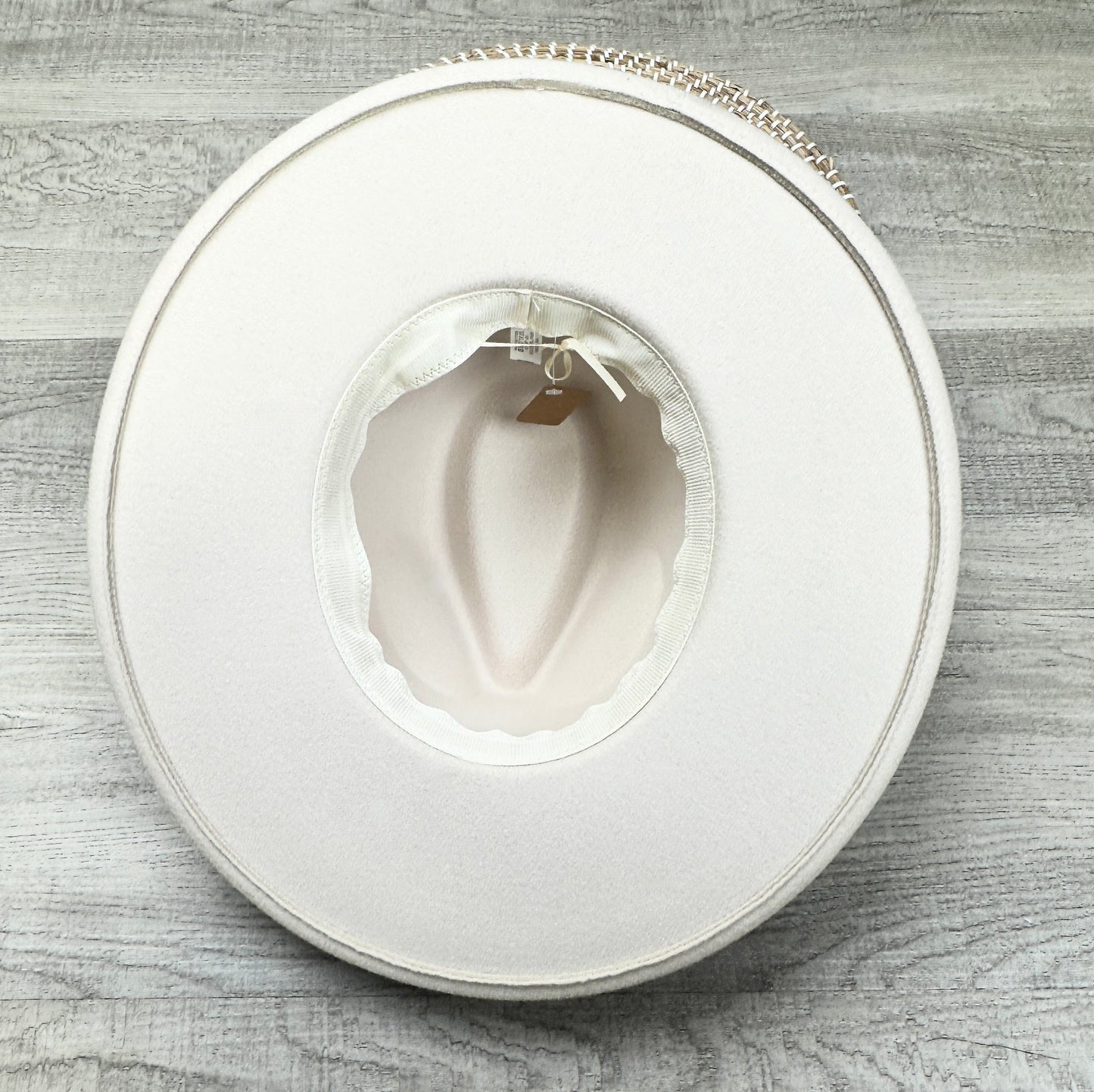 Deanne Hat
