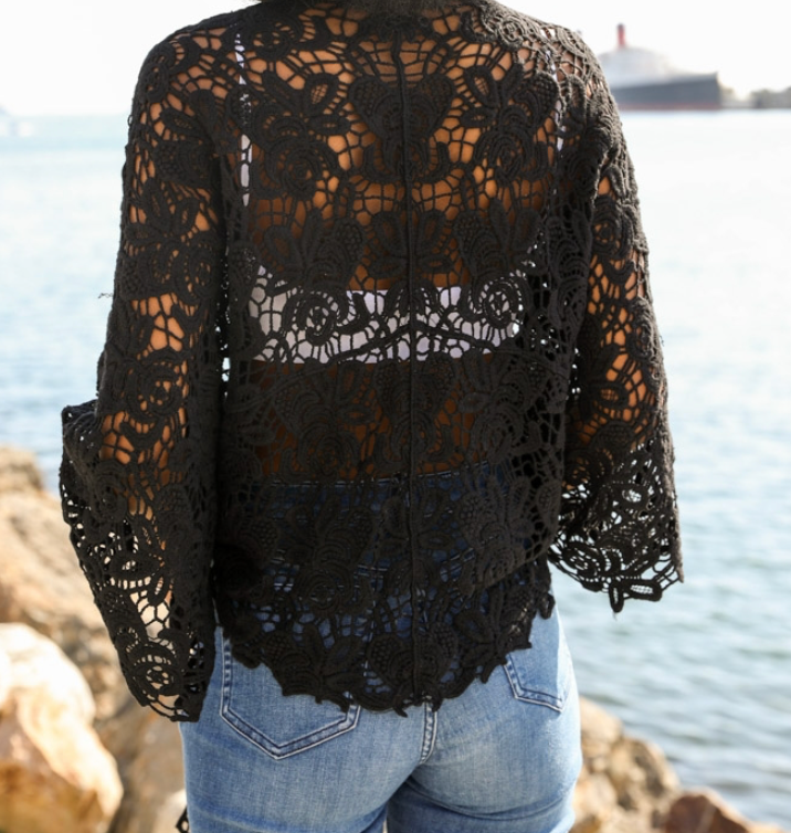 Layla Embroidered Floral Kimono Wrap