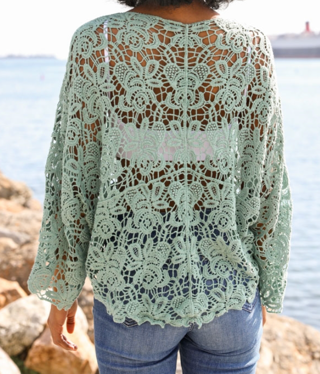 Layla Embroidered Floral Kimono Wrap