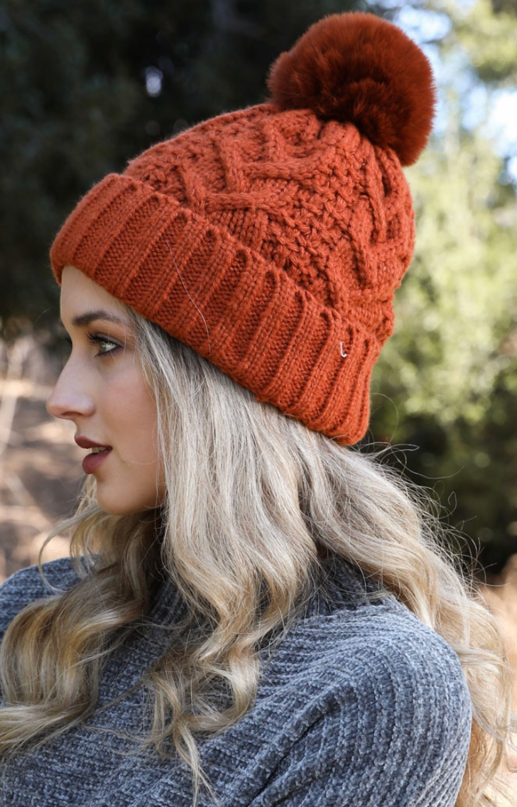Paty Chunky Cable Knit Beanie with Fluffy Pom – Warm & Stylish