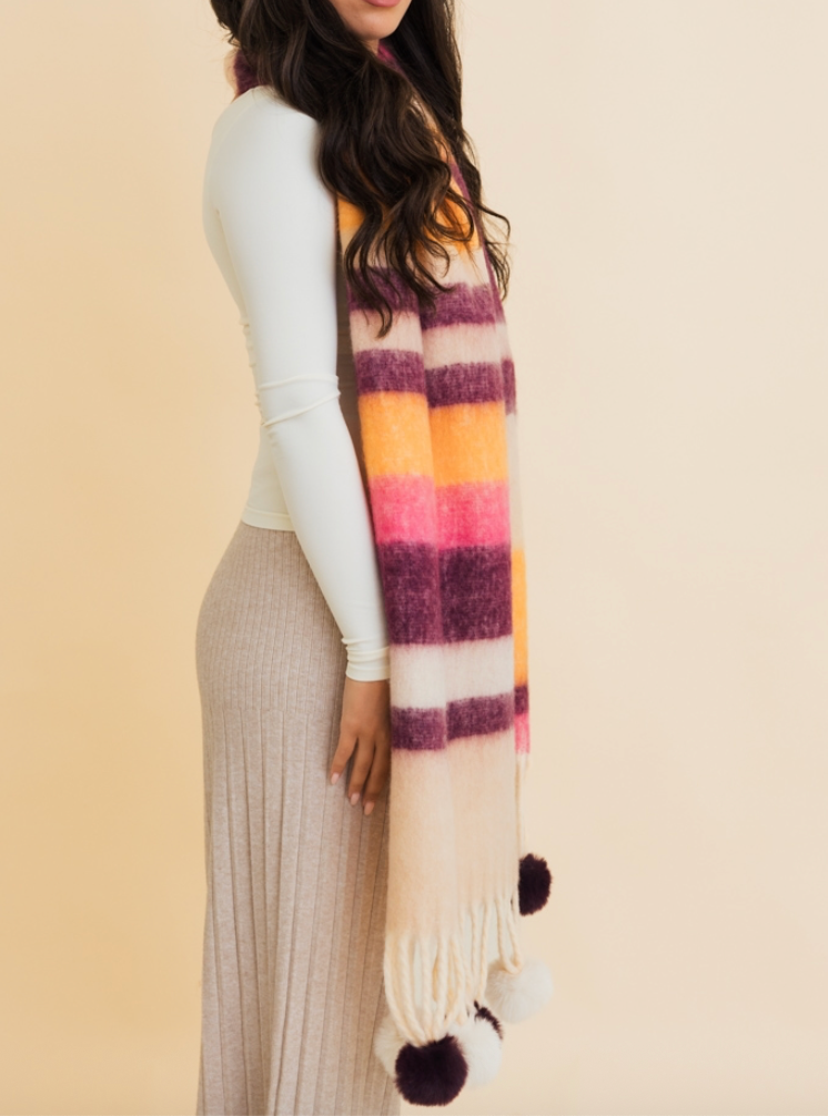 Cozy Hug Chunky Pom Tassel Scarf