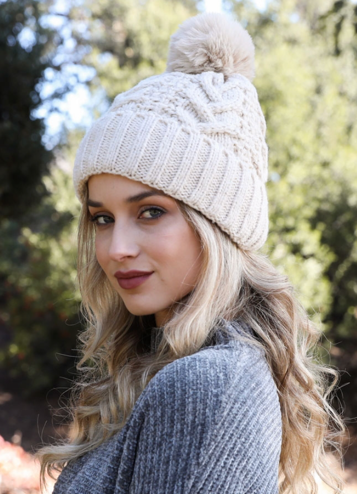 Paty Chunky Cable Knit Beanie with Fluffy Pom – Warm & Stylish
