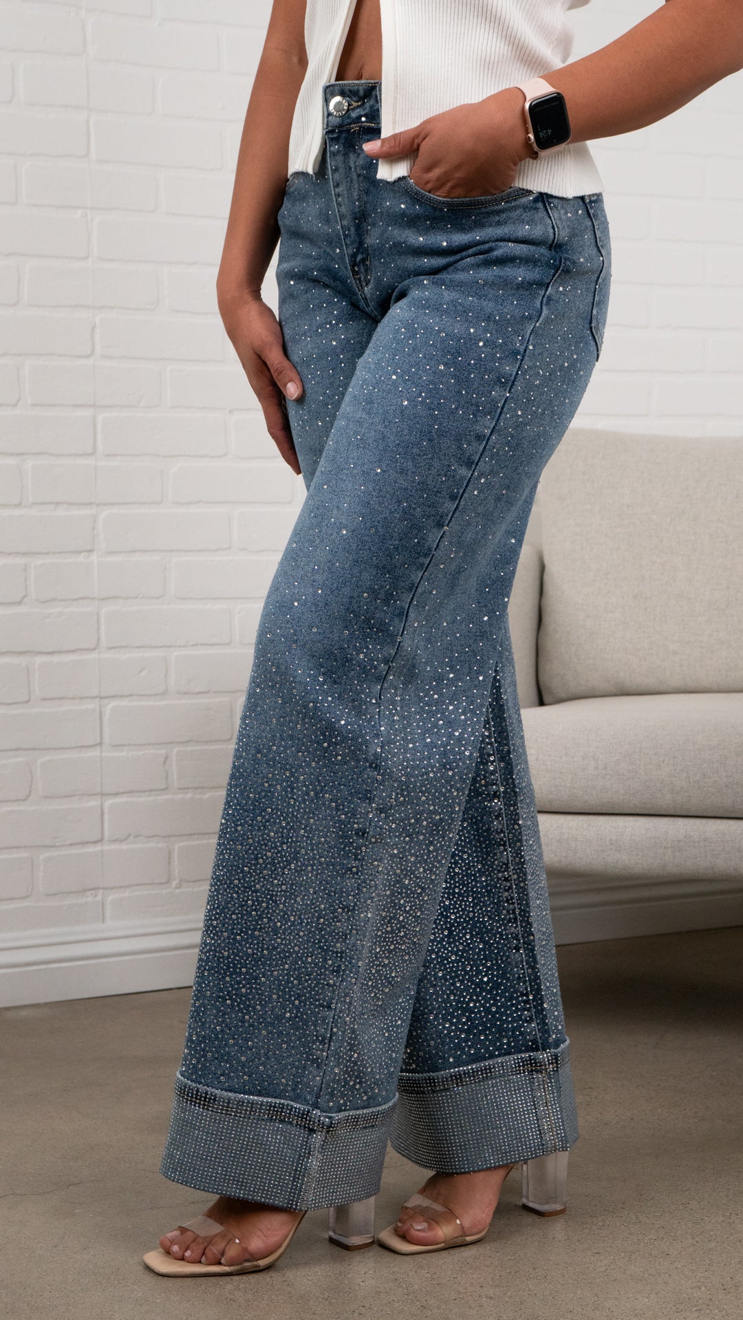 Lumi cuffs detail High-Waisted Sparkle Jeans Must Have 31" Inseam