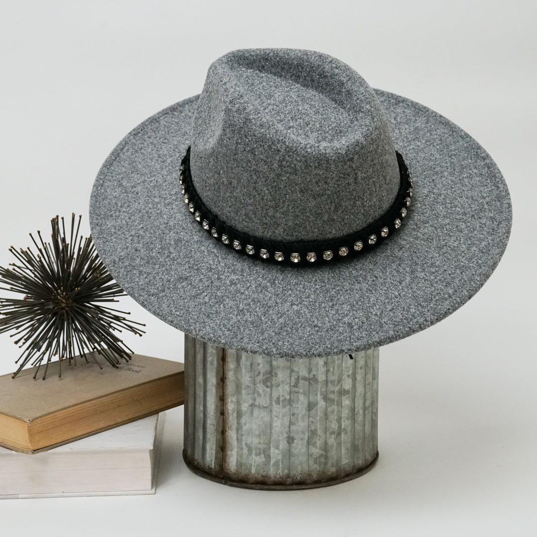 Effortless Style – Wide Brim Fedora Hat with Rhinestones Band