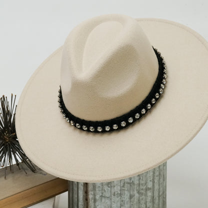Effortless Style – Wide Brim Fedora Hat with Rhinestones Band