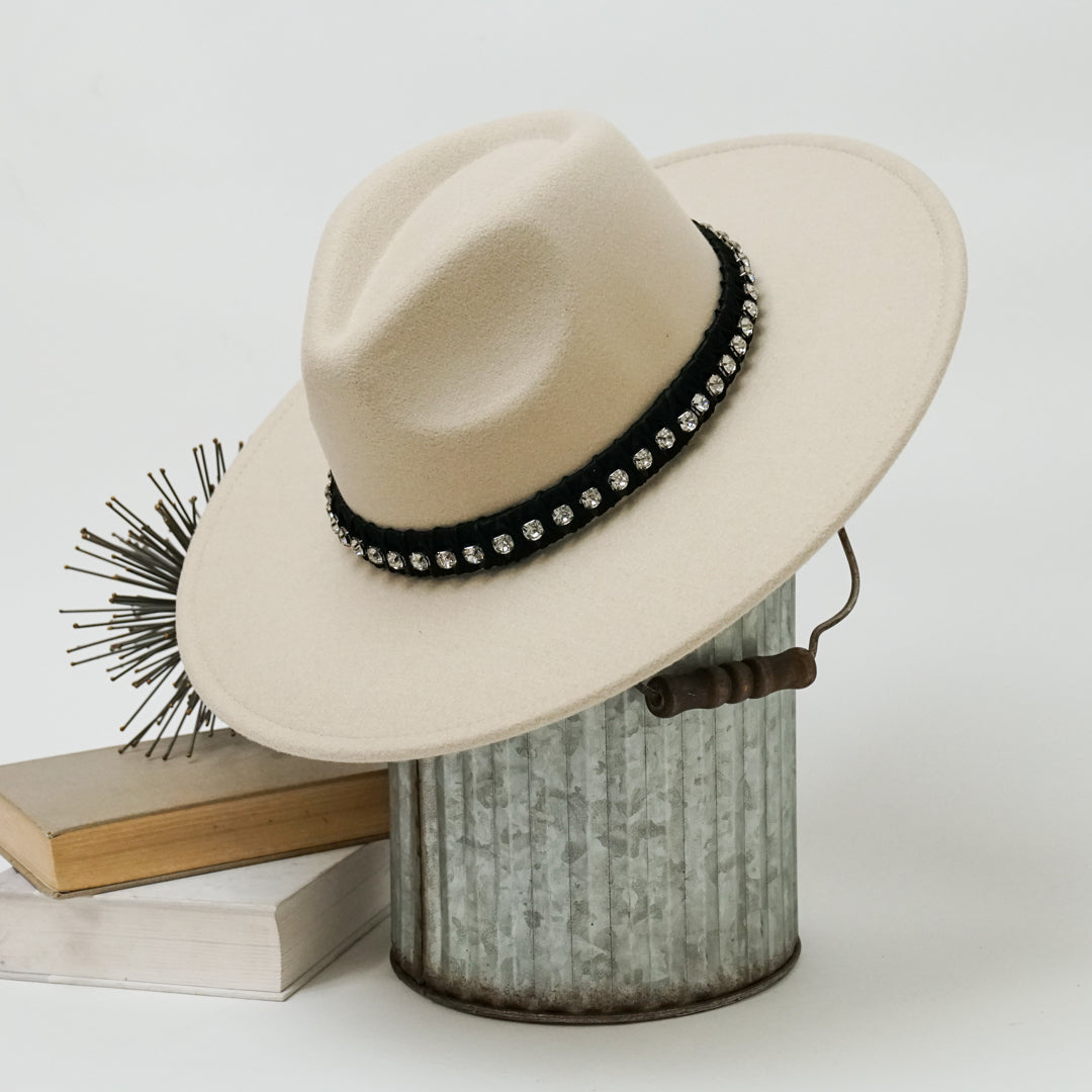 Effortless Style – Wide Brim Fedora Hat with Rhinestones Band