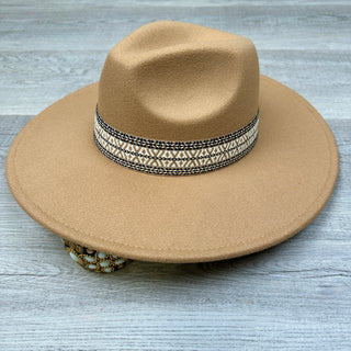 Regina Hat