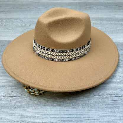 Regina Hat