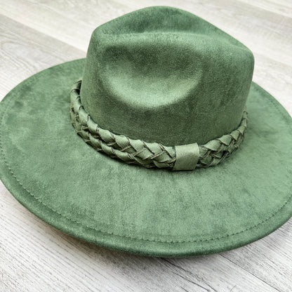 Monica Hat