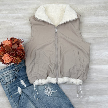 Reversible Sherpa Fleece Vest – Lightweight, Stylish Cold Weather Essential