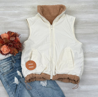 Reversible Sherpa Fleece Vest – Lightweight, Stylish Cold Weather Essential