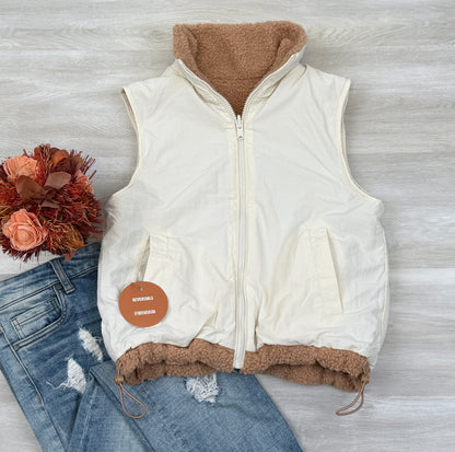Reversible Sherpa Fleece Vest – Lightweight, Stylish Cold Weather Essential