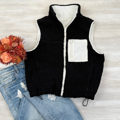 Reversible Sherpa Fleece Vest – Lightweight, Stylish Cold Weather Essential