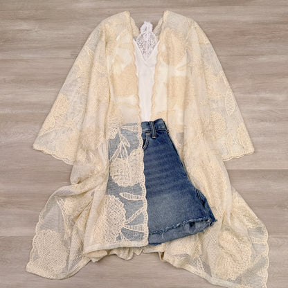 Karina floral kimono