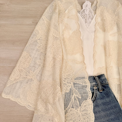 Karina floral kimono