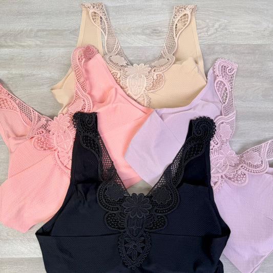 Lari Bralette