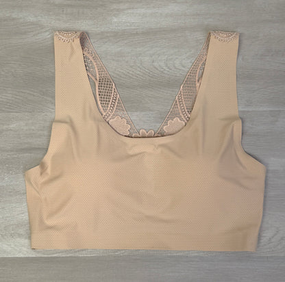 Lari Bralette