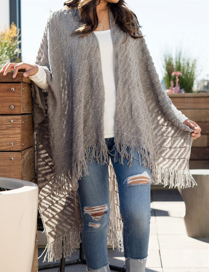 Darci Comfy Shawl / Ruana